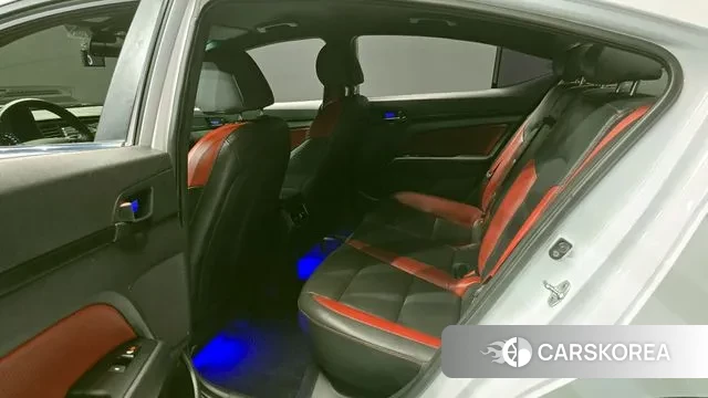 Hyundai Avante AD 2018 Белый из Кореи, фото 4