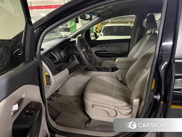Kia The New Carnival 2019 Черный из Кореи, фото 4