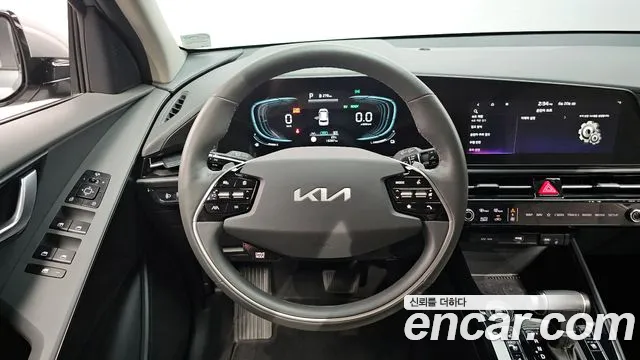 Kia Di Ol Nu Niro 2023 Серебряный из Кореи, фото 4