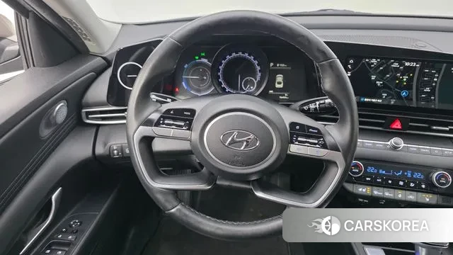 Hyundai Avante Hybrid (CN7) 2021 Серебристо-серый из Кореи, фото 4