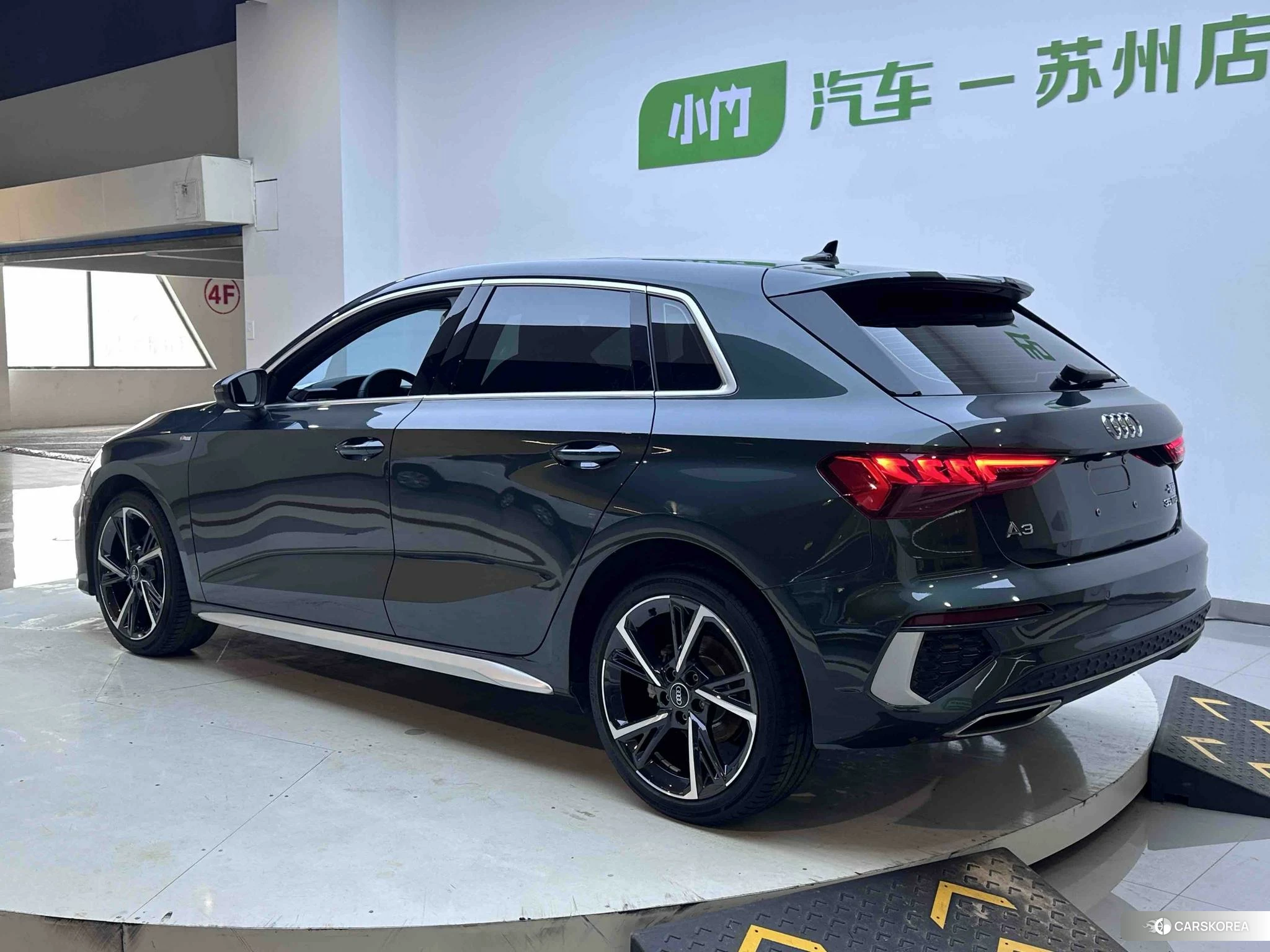 Audi A3 2023 Зеленый из Китая, фото 4