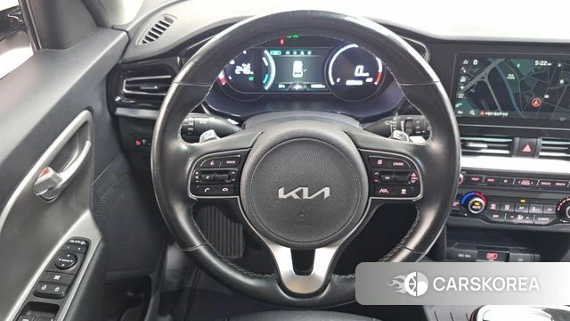Kia Niro Plus 2022 Белый из Кореи, фото 4
