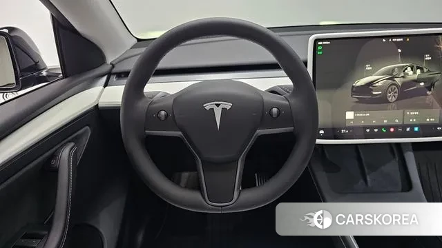 Tesla Model Y 2024 Черный из Кореи, фото 4