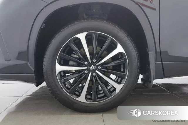 Toyota Crown Lufang 2023 Черный из Китая, фото 2