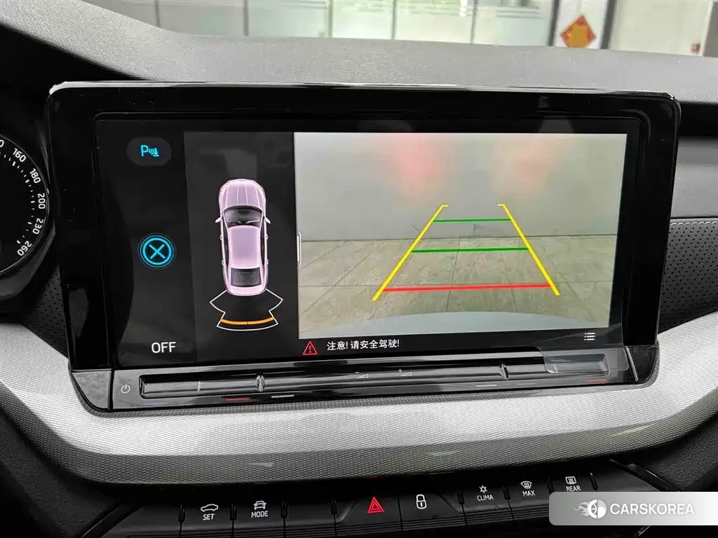 Skoda Octavia 2024 Белый из Китая, фото 4