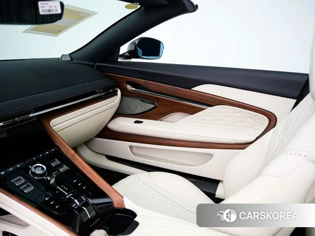 Aston Martin DB12 2025 Синий из Китая, фото 4