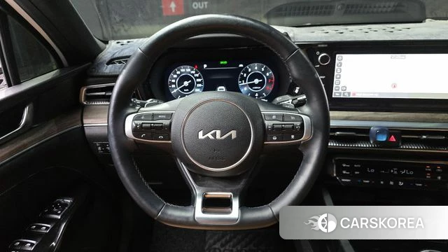 Kia K5 3rd generation 2023 Белый из Кореи, фото 4
