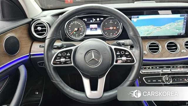 Mercedes-Benz E-Class W213 2019 Белый из Кореи, фото 4