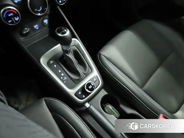 Hyundai Venue 2019 Синий из Кореи, фото 4