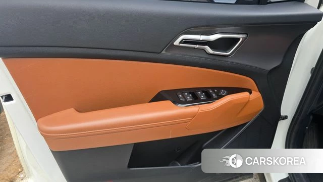 Kia Sportage 5th Generation 2021 Белый из Кореи, фото 4