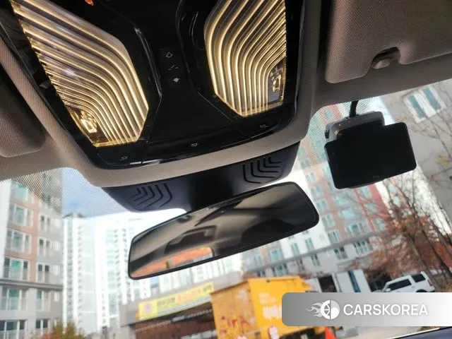 BMW 5 Series (G30) 2022 Белый из Кореи, фото 4