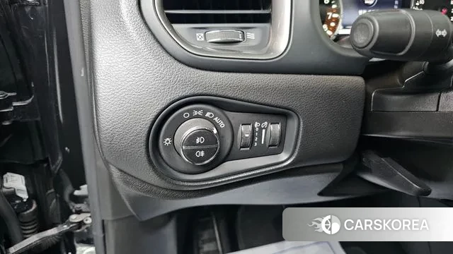 Jeep Renegade 2021 Черный из Кореи, фото 4