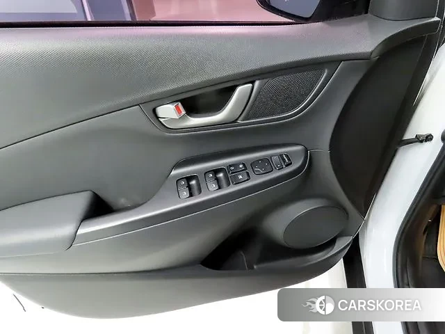 Hyundai Kona 2019 Белый из Кореи, фото 4