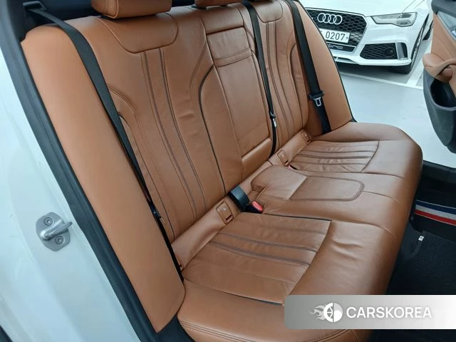 BMW 5 Series (G30) 2018 Белый из Кореи, фото 4
