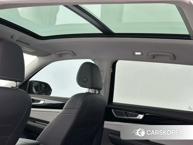 Volkswagen Tourang 2023 Черный из Китая, фото 4