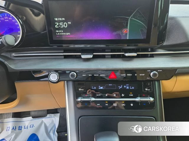 Kia Carnival 4th generation 2023 Белый из Кореи, фото 4