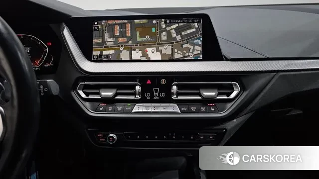 BMW 1 Series (F40) 2023 Черный из Кореи, фото 4