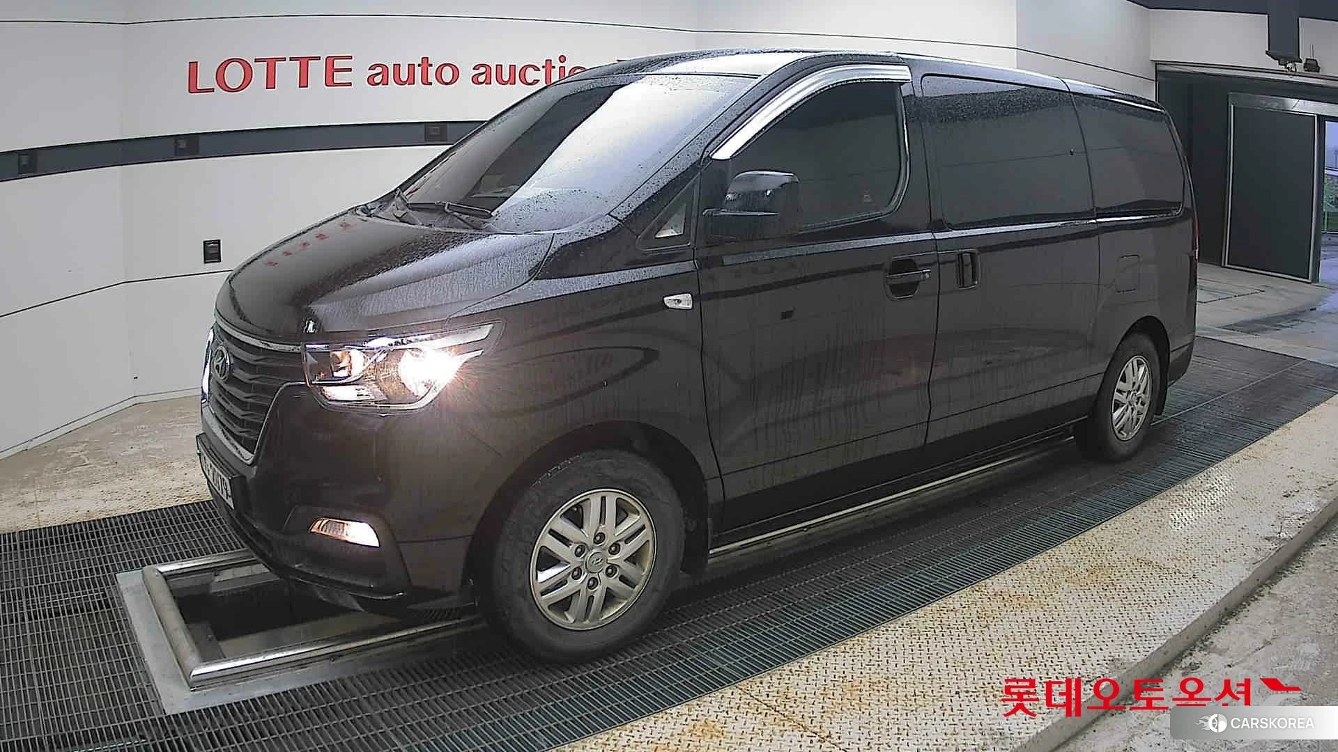 Hyundai Grand Starex 2021 Черный из Кореи, фото 4
