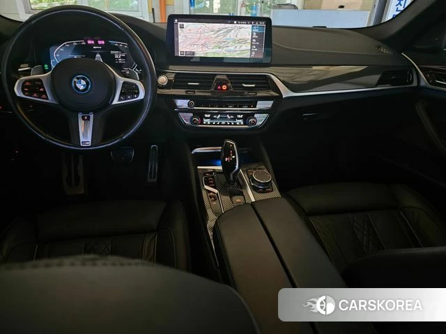 BMW 5 Series (G30) 2023 Черный из Кореи, фото 4