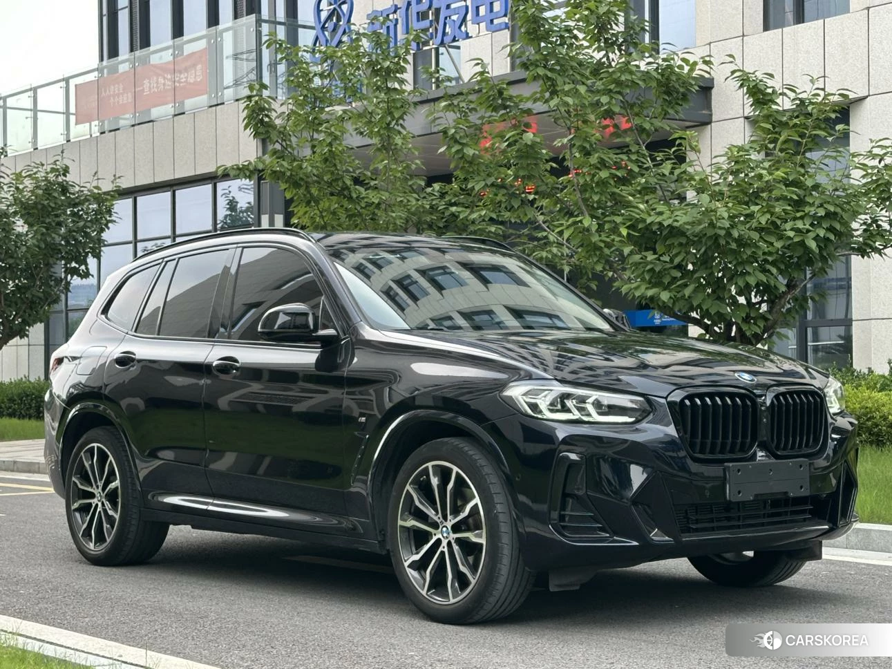 BMW X3 2022 Черный из Китая, фото 4