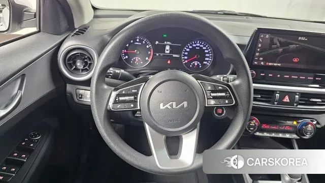 Kia The New K3 2nd generation 2021 Белый из Кореи, фото 4