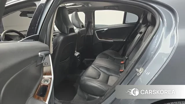 Volvo S60 2018 Серый из Кореи, фото 4