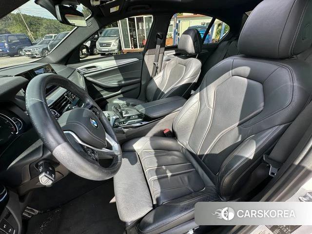BMW 5 Series (G30) 2018 Белый из Кореи, фото 4