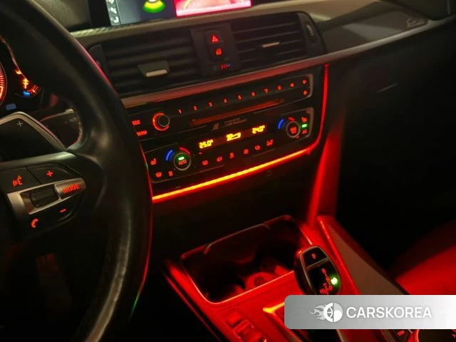 BMW 3 Series (F30) 2018 Белый из Кореи, фото 4