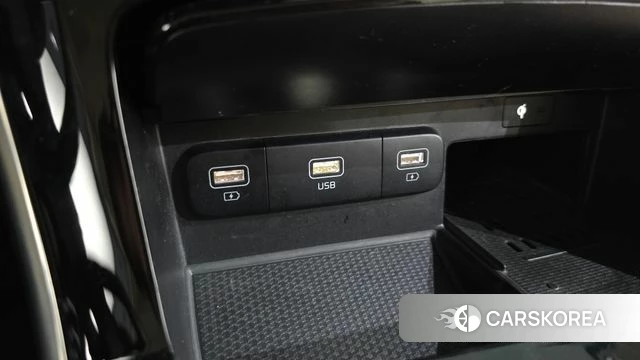 Kia Carnival 4th generation 2022 Белый из Кореи, фото 4