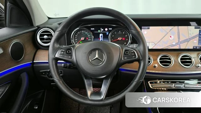 Mercedes-Benz E-Class W213 2018 Черный из Кореи, фото 4