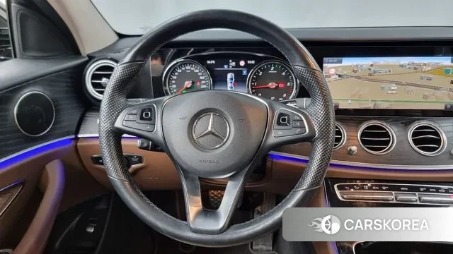 Mercedes-Benz E-Class W213 2018 Черный из Кореи, фото 4