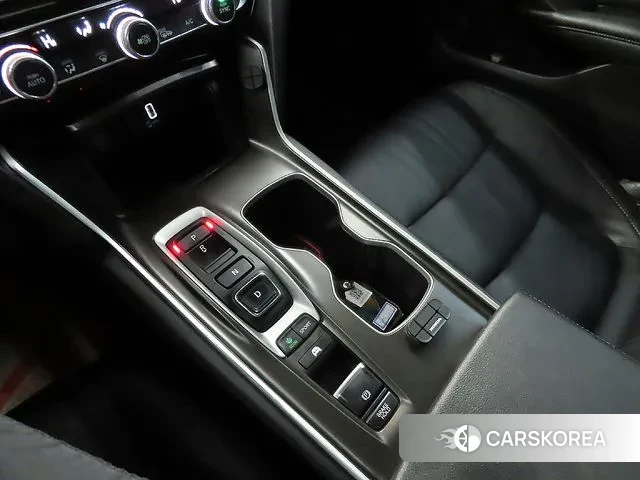 Honda Accord 10th Generation 2019 Серебристо-серый из Кореи, фото 4