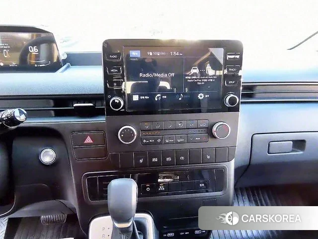 Hyundai Staria 2023 Желтый из Кореи, фото 4