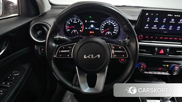 Kia The New K3 2nd generation 2022 Белый из Кореи, фото 4