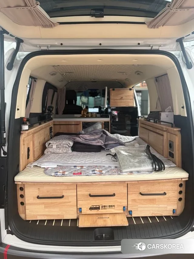 Hyundai Staria 2024 Белый из Кореи, фото 4