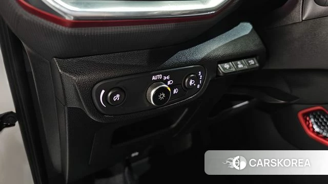 Chevrolet (GM Daewoo) Trailblazer 2021 Белый из Кореи, фото 4