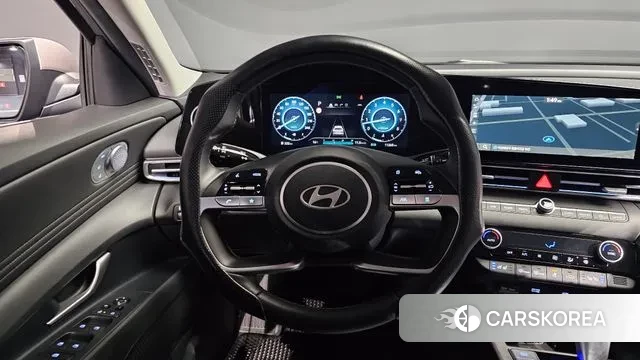 Hyundai The New Avante (CN7) 2024 Серебристо-серый из Кореи, фото 4