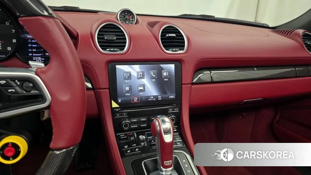 Porsche 718 Boxster 2022 Серебристо-серый из Кореи, фото 4