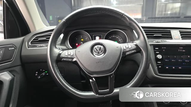Volkswagen Tiguan second Generation 2018 Черный из Кореи, фото 4