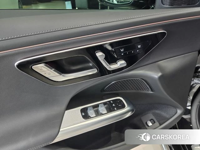 Mercedes-Benz E-Class W214 2025 Черный из Кореи, фото 4