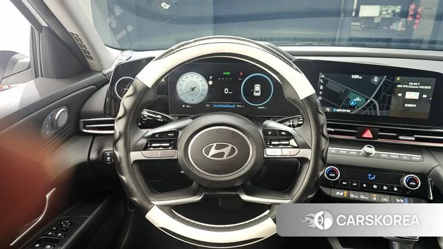 Hyundai The New Avante (CN7) 2024 Белый из Кореи, фото 4