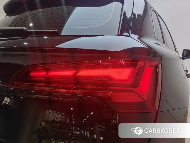 Audi Q5L 2024 Черный из Китая, фото 4