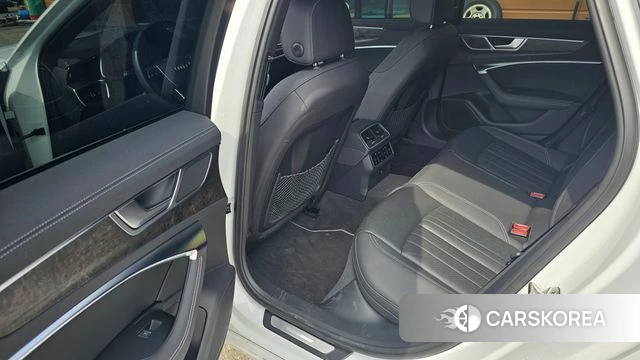 Audi A6 (C8) 2021 Белый из Кореи, фото 4
