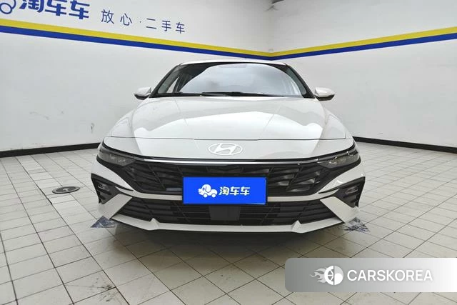 Hyundai Elantra 2025 Белый из Китая, фото 4