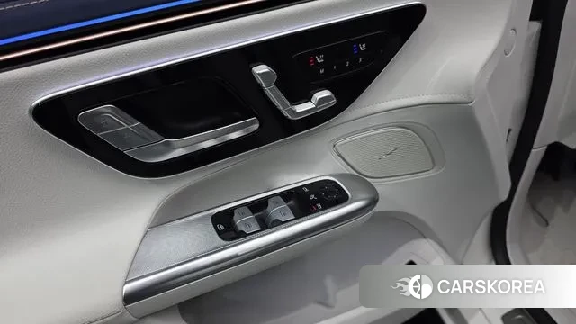 Mercedes-Benz EQE V295 2024 Белый из Кореи, фото 4