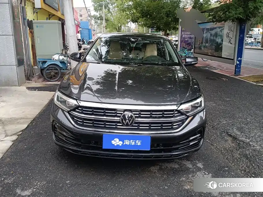 Volkswagen Sagitar 2024 Silver/gray из Китая, фото 4