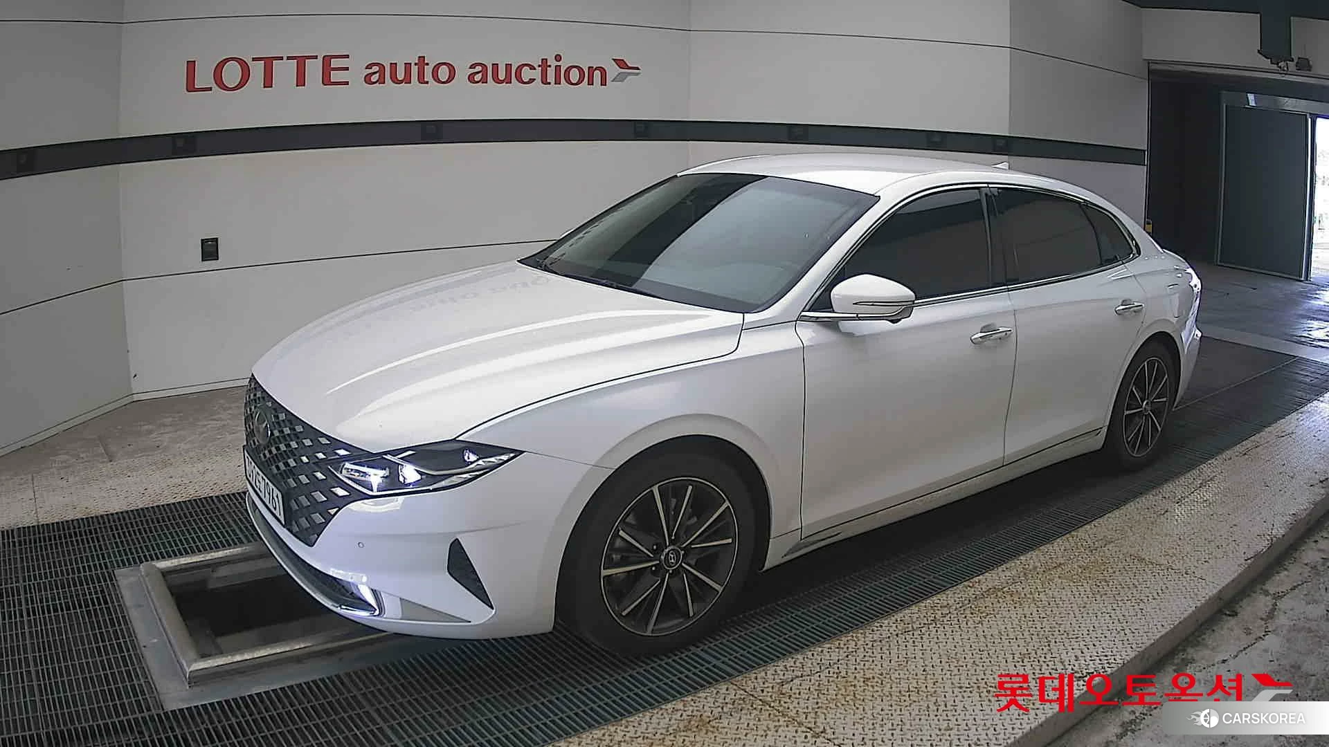 Hyundai Grandeur 2020 Белый из Кореи, фото 4
