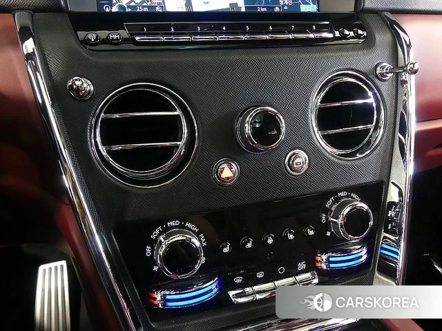 Rolls-Royce Cullinan 2021 Белый из Кореи, фото 4