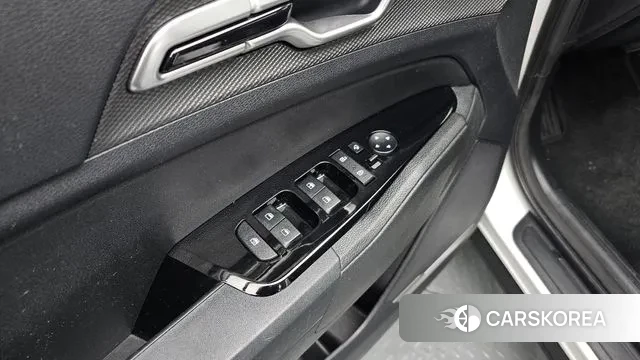 Kia Sportage 5th Generation 2021 Белый из Кореи, фото 4