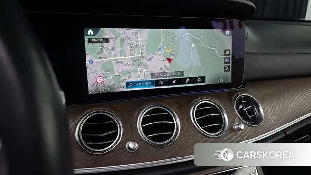 Mercedes-Benz E-Class W213 2022 Серый из Кореи, фото 4